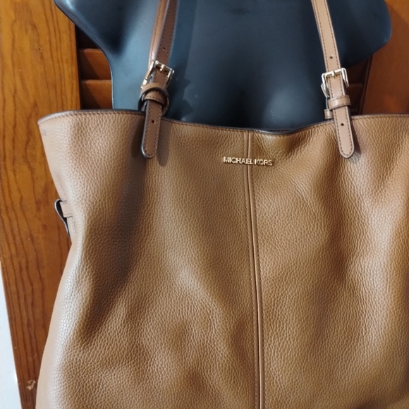 Michael Kors Brown Leather Tote Bag - Picture 3 of 8